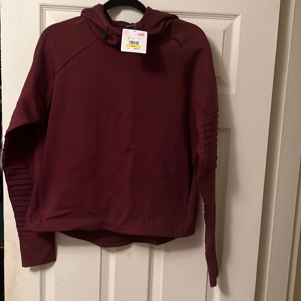 Puma hoodie. Size M. NWT